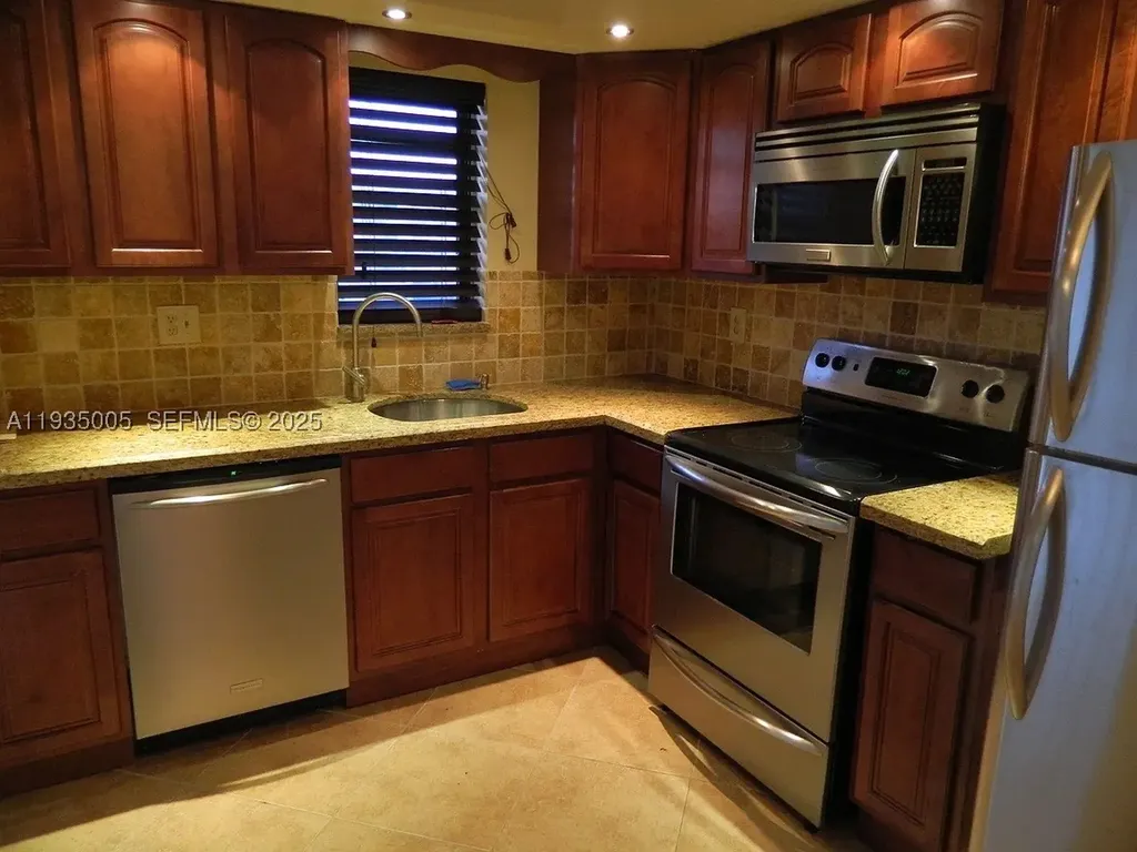 9440 SW 8th Street Boca Raton FL 33428
