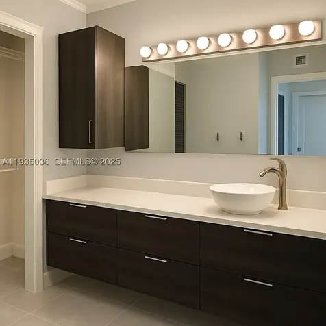 3731 N Country Club Drive Aventura FL 33180