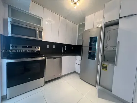 3731 N Country Club Drive Aventura FL 33180