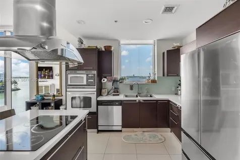 7928 East Drive Miami Beach FL 33141