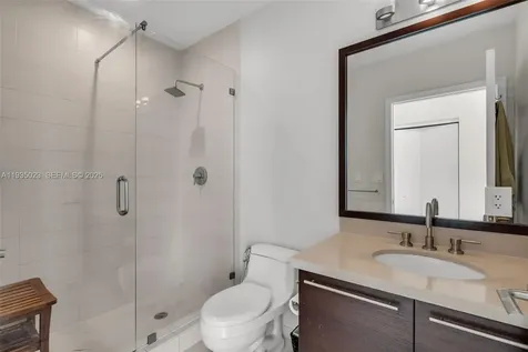 7928 East Drive Miami Beach FL 33141
