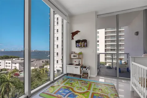 7928 East Drive Miami Beach FL 33141