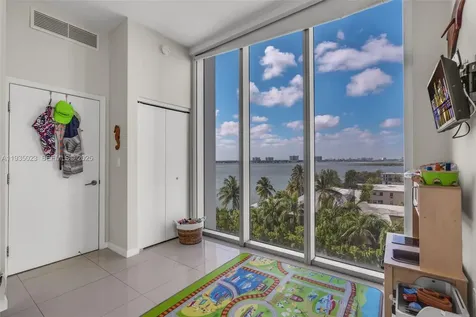 7928 East Drive Miami Beach FL 33141