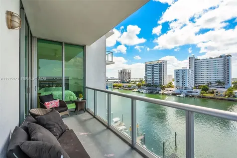 7928 East Drive Miami Beach FL 33141