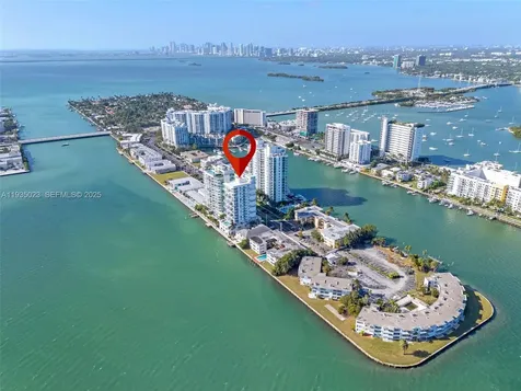 7928 East Drive Miami Beach FL 33141