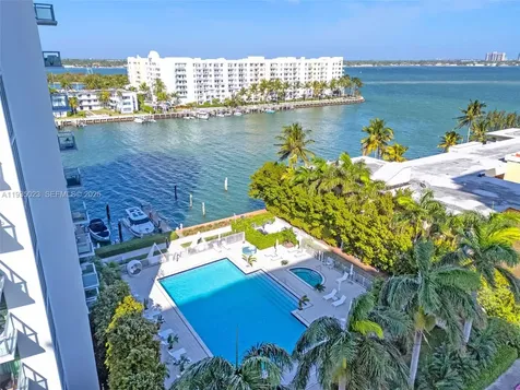 7928 East Drive Miami Beach FL 33141