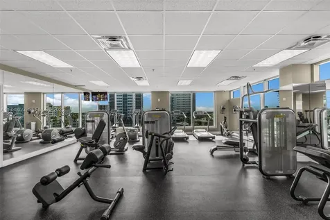 7928 East Drive Miami Beach FL 33141