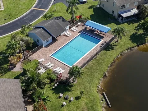 5694 Northpointe Lane Boynton Beach FL 33437