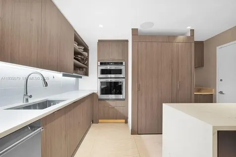 10155 Collins Avenue Bal Harbour FL 33154