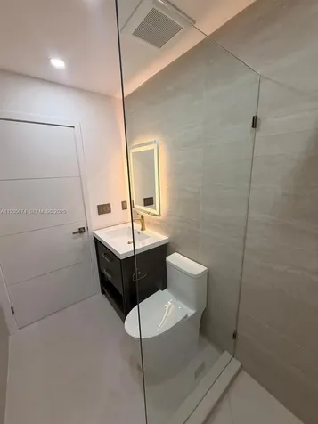2436 SW 7th Street Miami FL 33135