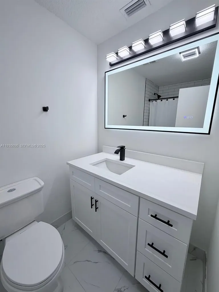 10722 La Placida Drive Coral Springs FL 33065