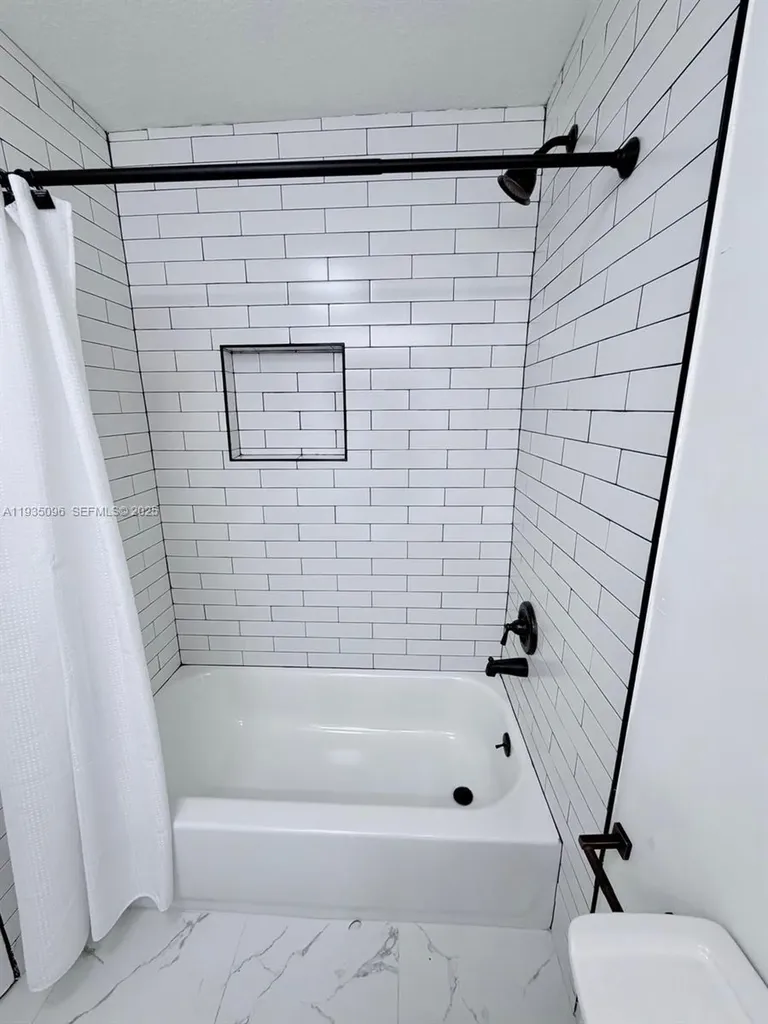 10722 La Placida Drive Coral Springs FL 33065