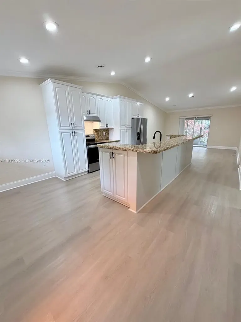 10722 La Placida Drive Coral Springs FL 33065