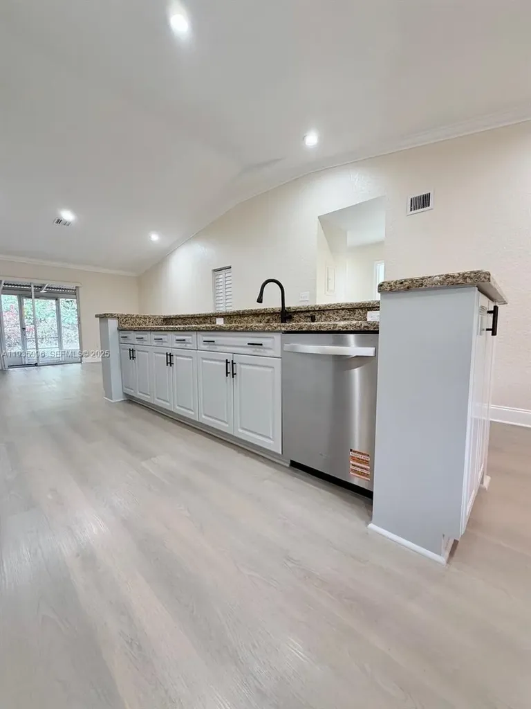 10722 La Placida Drive Coral Springs FL 33065