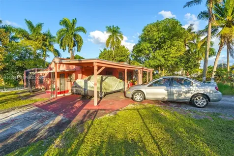 191 NW 83rd Street Miami FL 33150