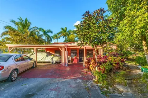 191 NW 83rd Street Miami FL 33150