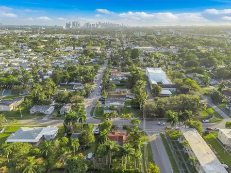 191 NW 83rd Street Miami FL 33150