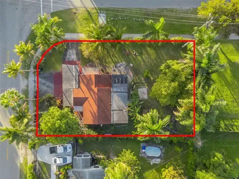 191 NW 83rd Street Miami FL 33150