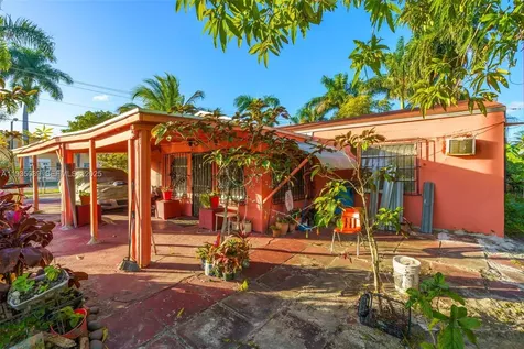 191 NW 83rd Street Miami FL 33150
