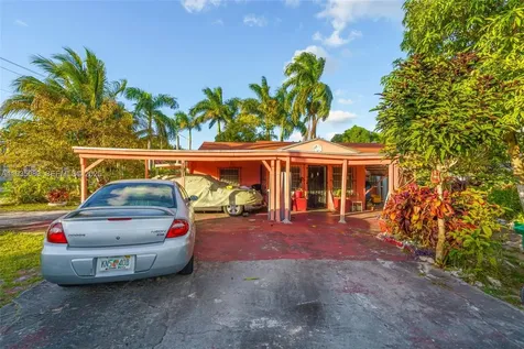 191 NW 83rd Street Miami FL 33150