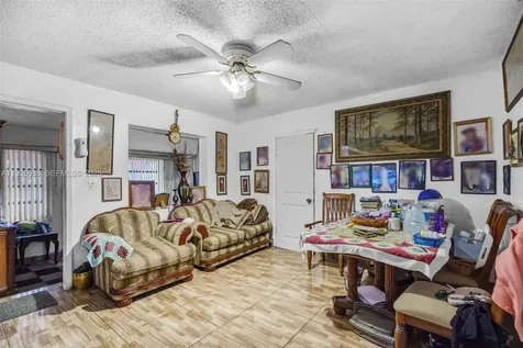 191 NW 83rd Street Miami FL 33150