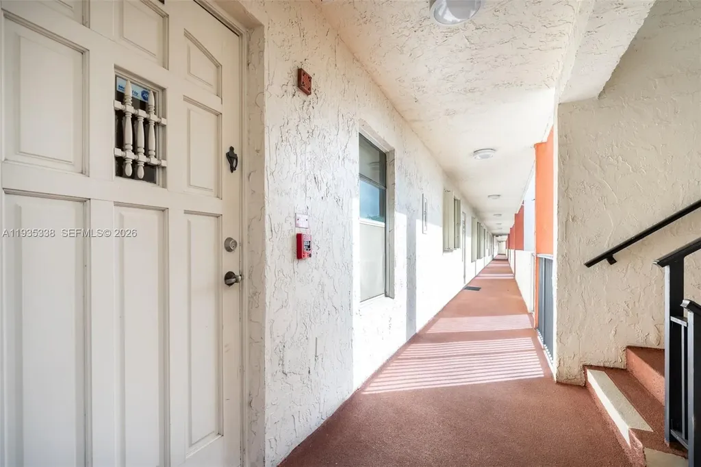 150 S Hollybrook Terrace Pembroke Pines FL 33025