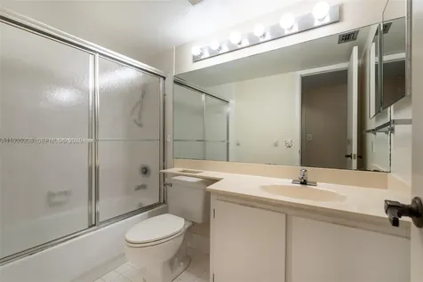 150 S Hollybrook Terrace Pembroke Pines FL 33025