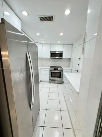 300 Bayview Drive Sunny Isles Beach FL 33160