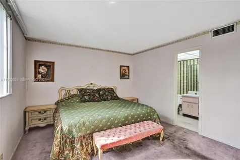 2800 NW 47th Terrace Lauderdale Lakes FL 33313