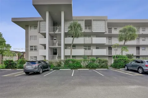 2800 NW 47th Terrace Lauderdale Lakes FL 33313