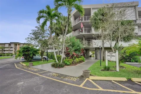 2800 NW 47th Terrace Lauderdale Lakes FL 33313