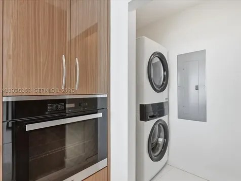 18201 Collins Avenue Sunny Isles Beach FL 33160
