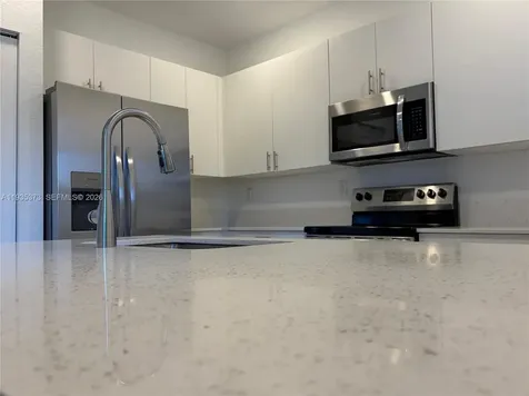 2661 SE 10th Street Homestead FL 33035