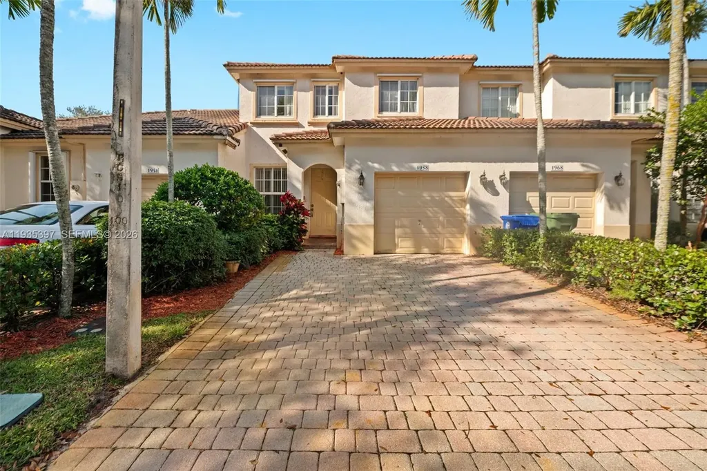 1958 NW 79th Way Pembroke Pines FL 33024