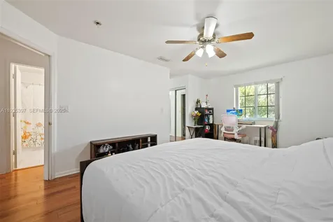 1958 NW 79th Way Pembroke Pines FL 33024