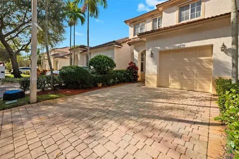 1958 NW 79th Way Pembroke Pines FL 33024