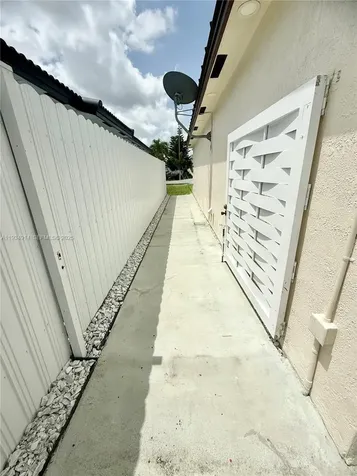13267 SW 277th Terrace Homestead FL 33032