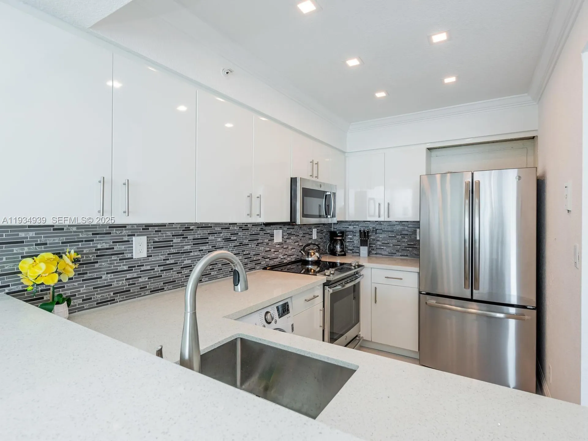 2501 S Ocean Drive Hollywood FL 33019