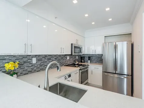 2501 S Ocean Drive Hollywood FL 33019