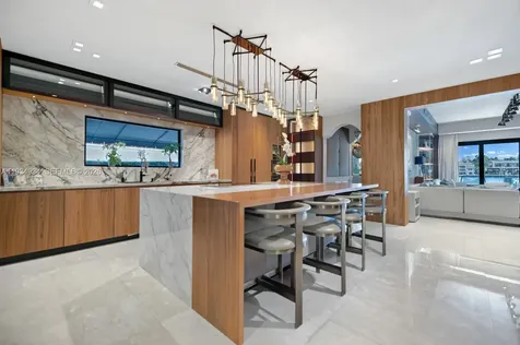 176 S Hibiscus Drive Miami Beach FL 33139