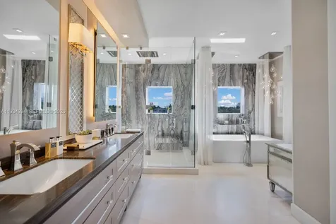 176 S Hibiscus Drive Miami Beach FL 33139