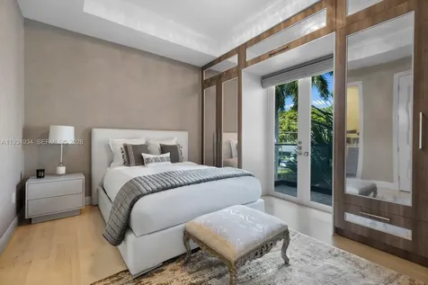 176 S Hibiscus Drive Miami Beach FL 33139