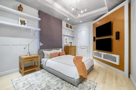 176 S Hibiscus Drive Miami Beach FL 33139