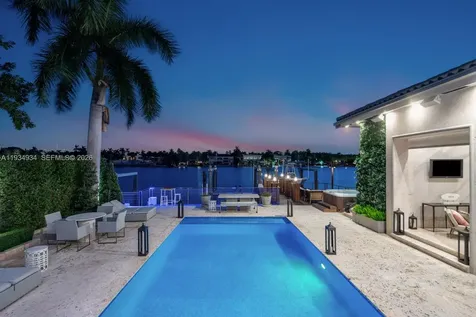 176 S Hibiscus Drive Miami Beach FL 33139