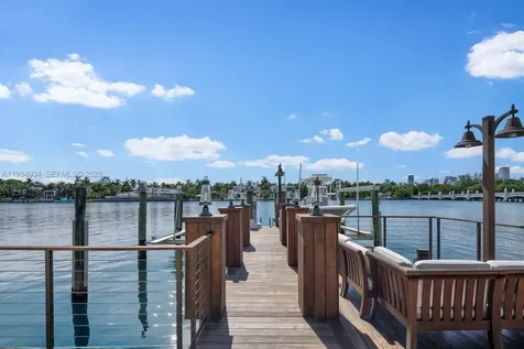 176 S Hibiscus Drive Miami Beach FL 33139