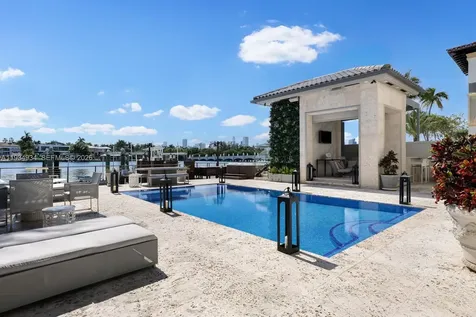 176 S Hibiscus Drive Miami Beach FL 33139