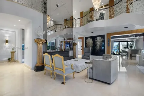 176 S Hibiscus Drive Miami Beach FL 33139