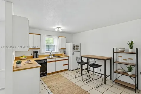 1845 Old Moultrie St Augustine FL 32084