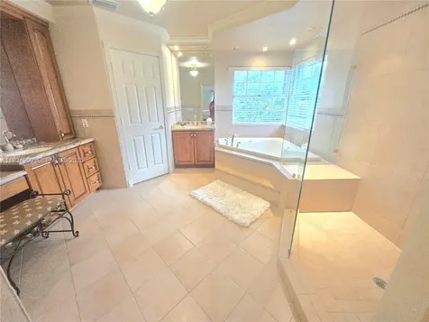 16422 NW 83rd Place Miami Lakes FL 33016