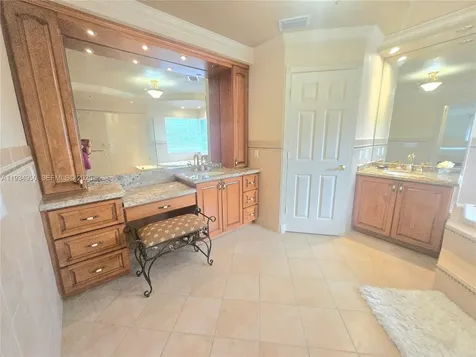 16422 NW 83rd Place Miami Lakes FL 33016
